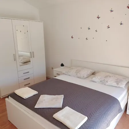 Apartamento With Wifi - 20727 Makarska